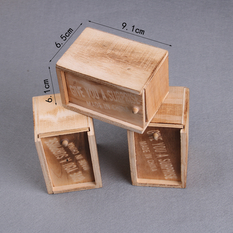 Prank Spider Wooden Scare Box Trick Play Joke Lifelike Surprise April Fools’ Day Funny Novelty Toys Gags Practical Gifts